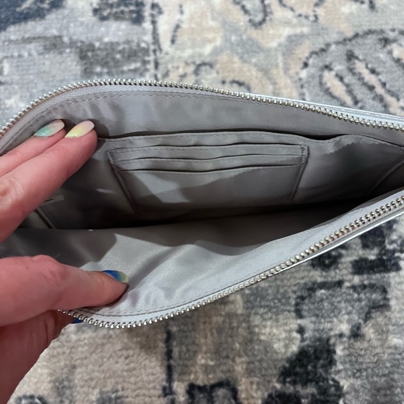 Coach clutch - Picture 2 of 4